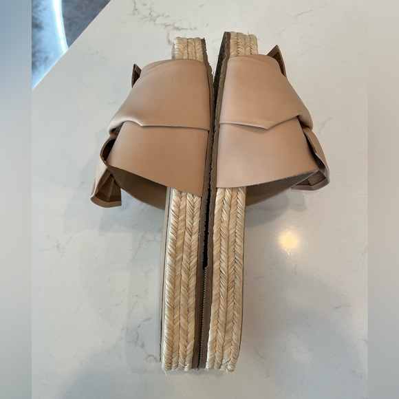 Kaanas X Tularosa Leather Bow Slide SOLD OUT on Revolve - Picture 8 of 9